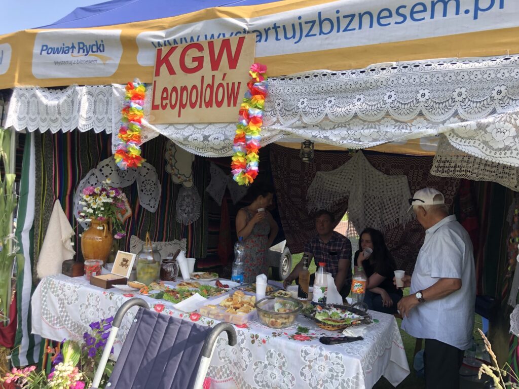 Prezentacja stoiska KGW Leopoldów