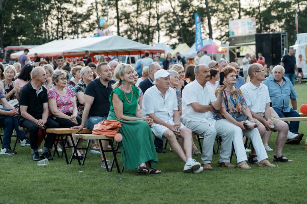 PBP Letni-Festiwal-Folkloru.-publiczność