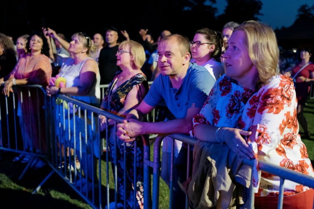PBP Letni-Festiwal-Folkloru.-Publicznosc