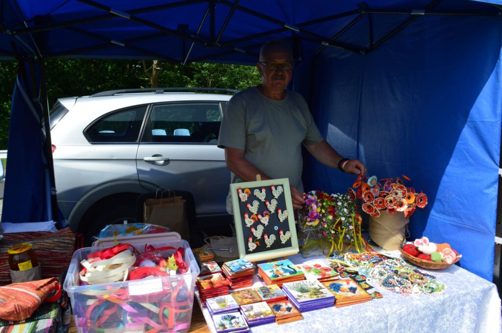 stoisko tkackie inne ujęcie