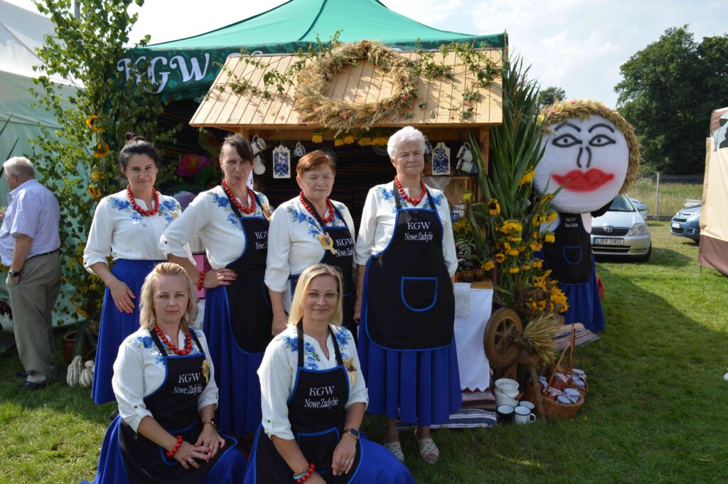 dożynki powiatowo- gminne,  KGW prezentacja
