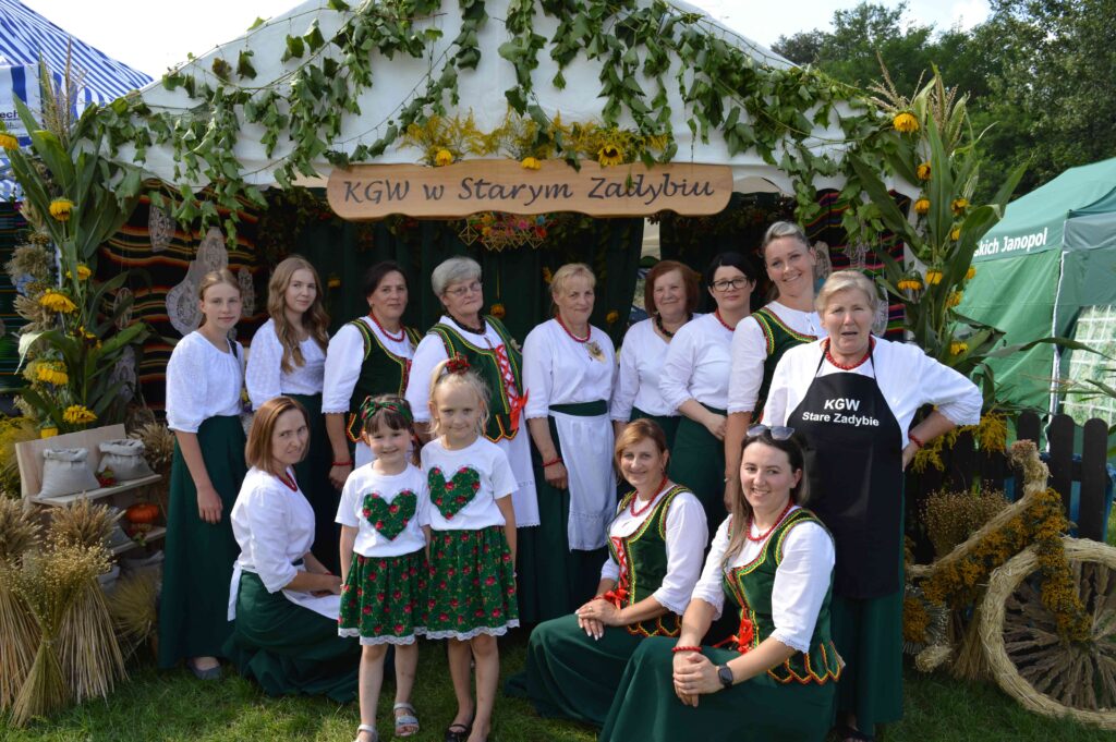 dożynki powiatowo- gminne,  KGW prezentacja