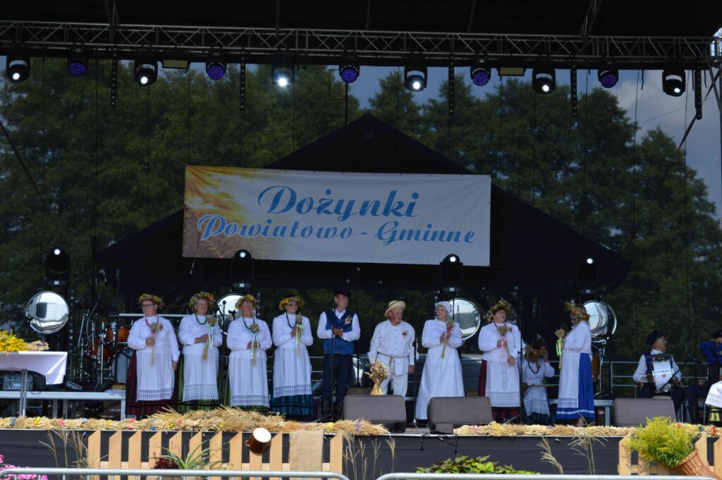 dożynki powiatowo- gminne,  scena