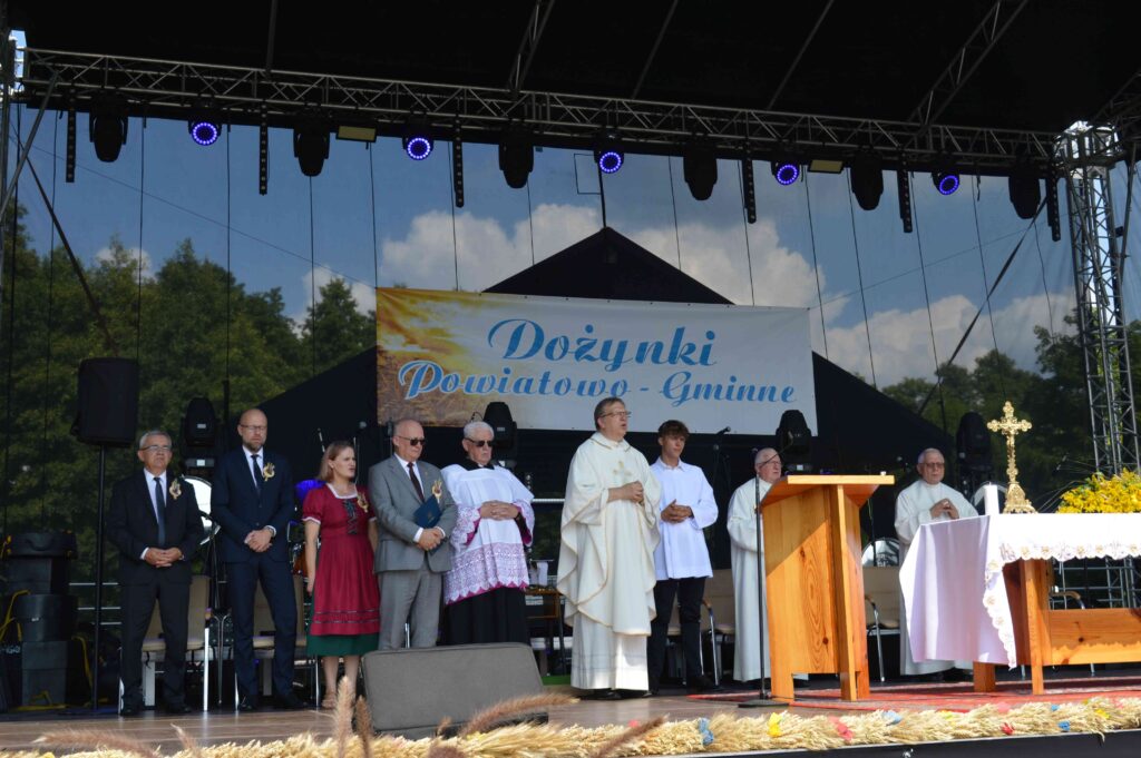 dożynki powiatowo- gminne, msza święta
