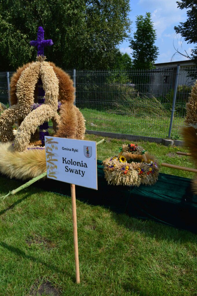 dożynki powiatowo- gminne,  wieńce KGW
