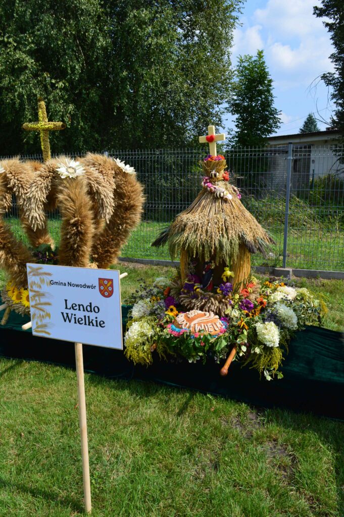 dożynki powiatowo- gminne,  wieńce KGW