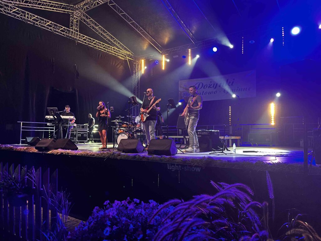 dożynki powiatowo- gminne,  prezentacja Koncert