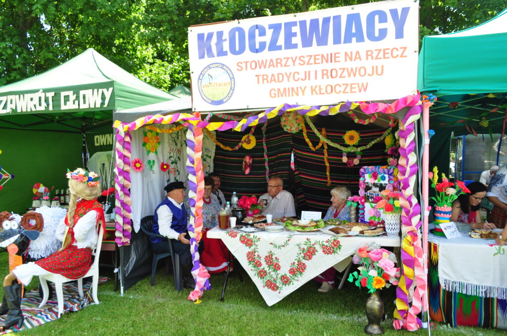 Festiwal Kultury Regionów, zdjęcie zamieściła Dagmara Jarosz - dyrektor Powiatowej Biblioteki Publicznej w Rykach - zdjęcie kłoczewiaków