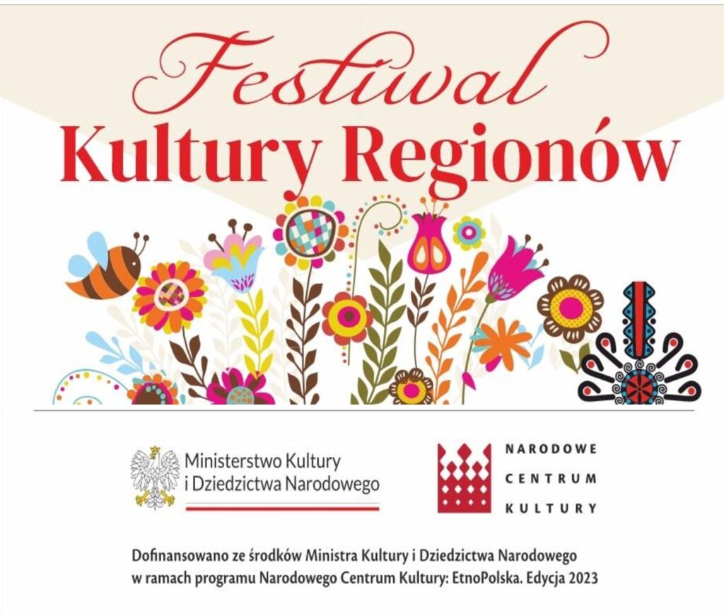 plakat kultury Regionów- odbył się dzięki Powiatowej Bibliotece Publicznej w Rykach, gdzie dyr jest dagmara Jarosz